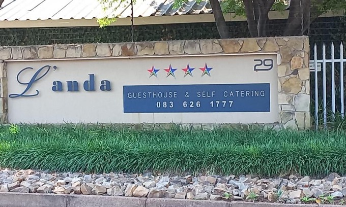 Middelburg Bed & Breakfast | L'anda Guesthouse & self catering