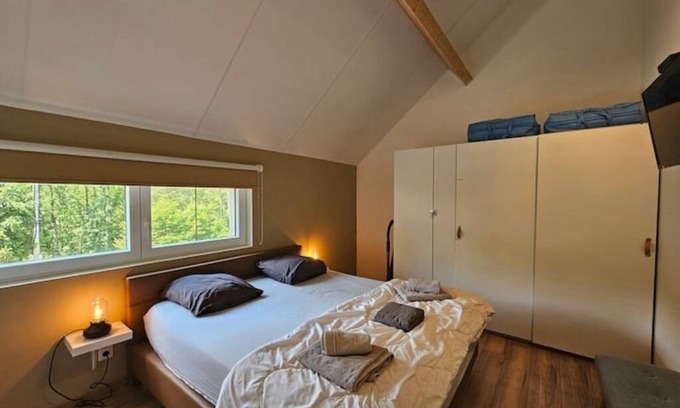 Barvaux House | L'Antre Nous – Holiday Home with Sauna & Nordic Hot Tub, Just Steps from Durbuy
