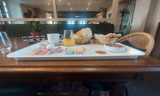 Bonnoeuvre Hotel | L'auberge le prieuré des gourmands