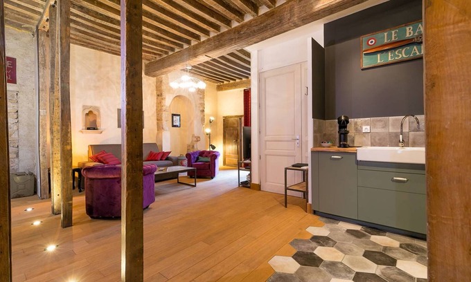 Old Town Apartment | L'Escale -Appartement 2 chambres au cœur du centre historique- SR Loc
