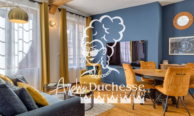 Quartier Vieux Marche-Cathedrale Apartment | L'escale du Gros-Horloge, une parenthèse prestigieuse au coeur de Rouen