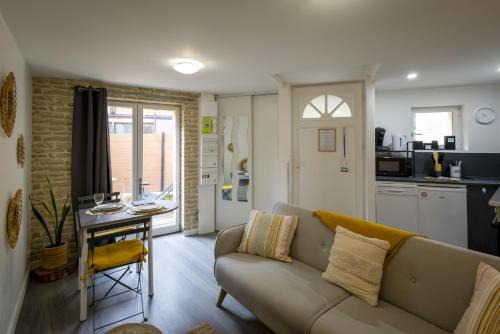 Chatel-Guyon Apartment | L'Escapade - 1 chambre - 2 pers - Terrasse