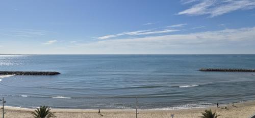 La Grande-Motte Apartment | L Escapade Bleue 6 pers, cv, vue mer exceptionnelle, parking