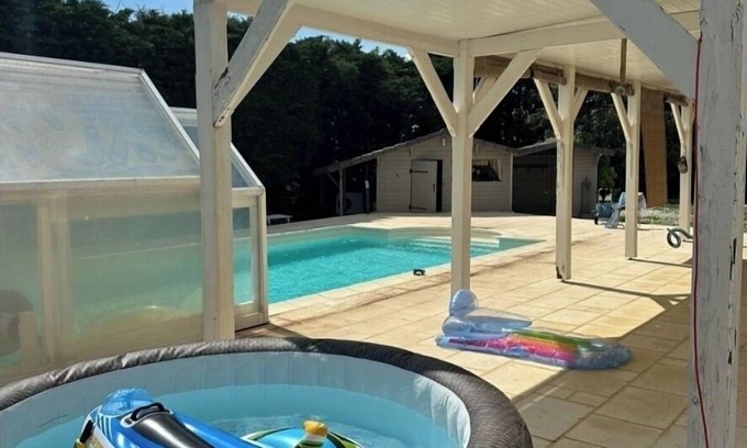 Villemoutiers Villa | L'Hydromel, estate with swimming pool 1h30 from Paris