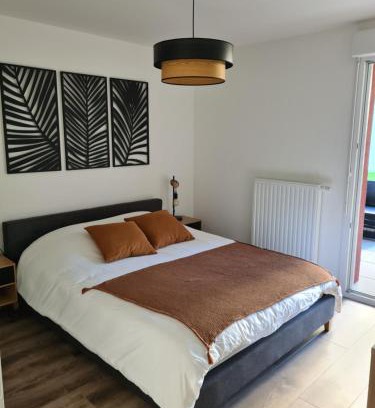 Publier Apartment | L'instant Léman - T2 3 étoiles à 5min de Thonon et Evian avec terrasse et jardin à 100m du lac