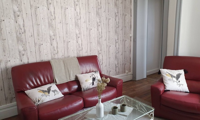 Rives de Meurthe Apartment | L'OLIVIER IN QUIET NEAR PEPINIERE AND OLD TOWN PLACE STAN NEAR SHOPS