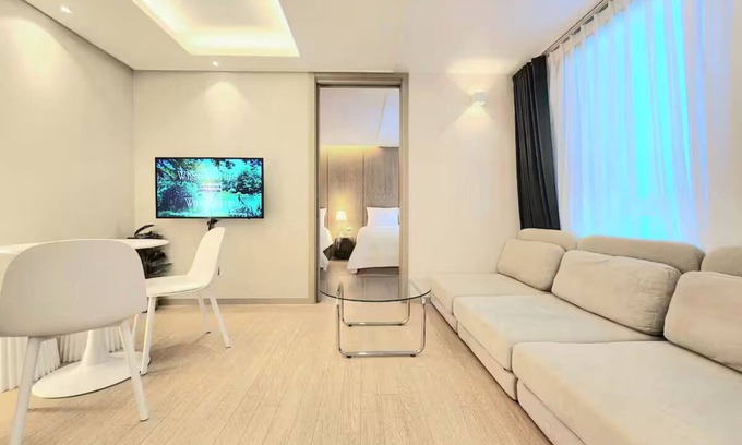 Haeundae Apartment | L5-7[Newly Built/합법숙소][5Beds/핵심번화가/해변5분/지하철역3분]