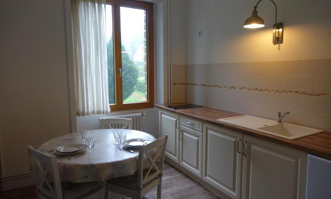 Malestroit Apartment | La Bâtisse