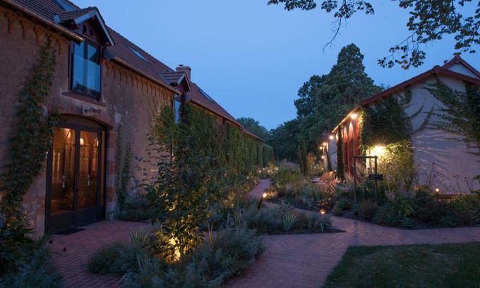 Saint-Laurent-Nouan Apartment | La Barboire Campagne