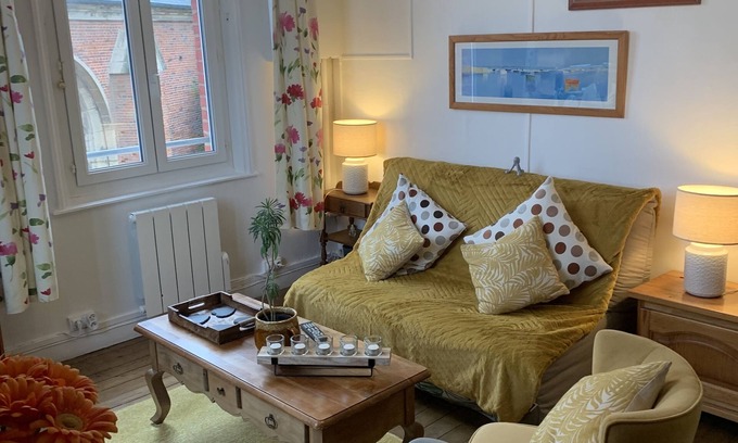 Ault Apartment | La belle eglise an ault center ville 200 metres from the beach