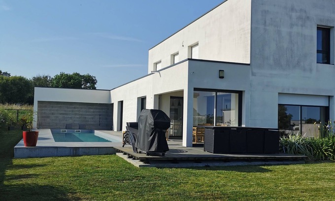 Clohars-Carnoet House | La Belle Vue