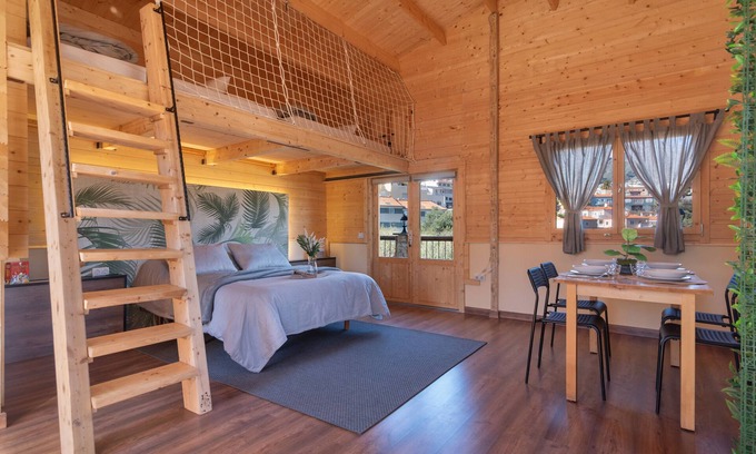 Las Vegas Cabin | 'La Cabaña El Refugio De Las Vegas' with Mountain View, Wi-Fi and Air Conditioning