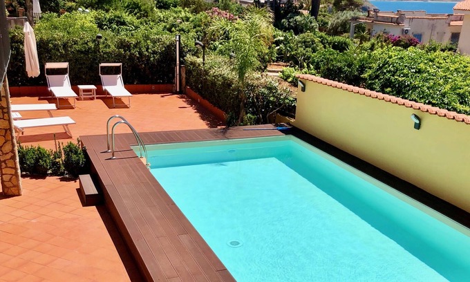 Terrasini House | La Caletta Casa Vacanze, Private Pool