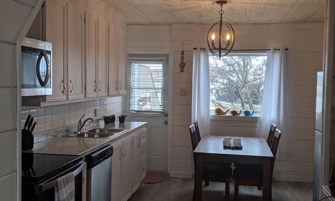 Cheticamp Apartment | La Cale - waterfront property