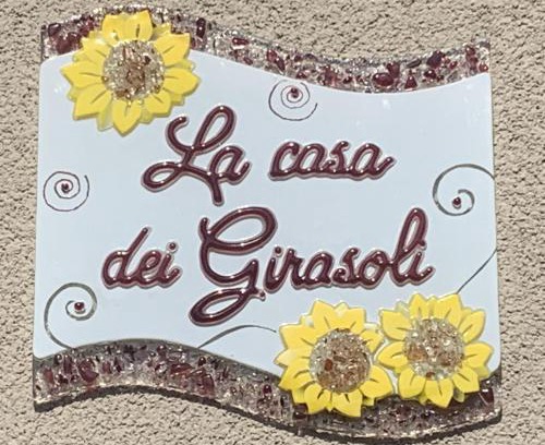 Villaggio delle Mimose House | La casa dei Girasoli