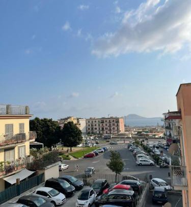 Pozzuoli Apartment | La Casa di Giù