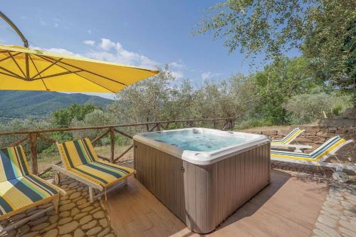 Pieve di Chio House | La casa di Patri - Farmhouse with Jacuzzi