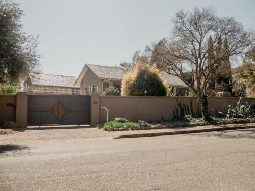 Waverley House | La Casa Guest House