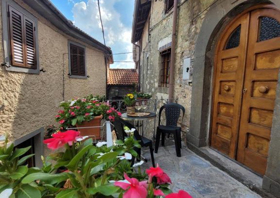 Fabbriche di Vallico Apartment | La casetta sul Collettino