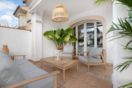 Torremolinos Villa | La casita del mar