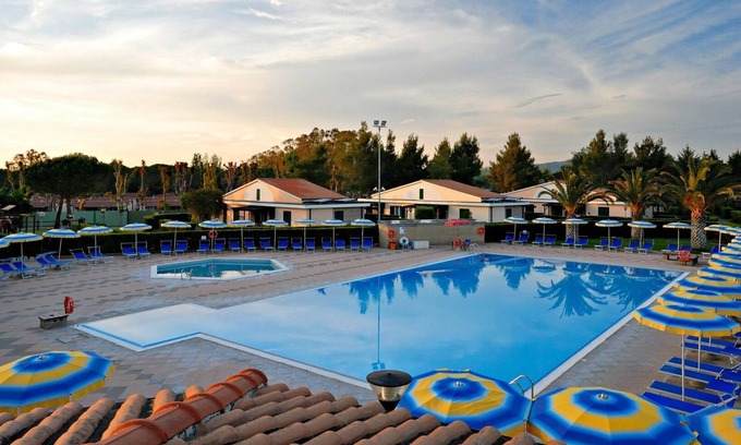 Marina di Cecina Apartment | La Cecinella Apartment 14 in Cecina, pool use A/C