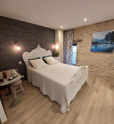 Bruniquel Hotel | La Chambrette