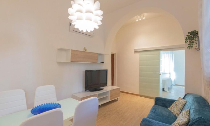 Portoferraio Old Town House | La Corte - HelloElba