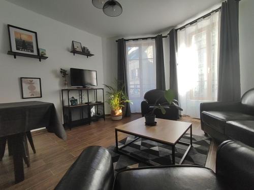 Crecy-en-Brie Apartment | La Crécynade - near Disneyland and Parrot World