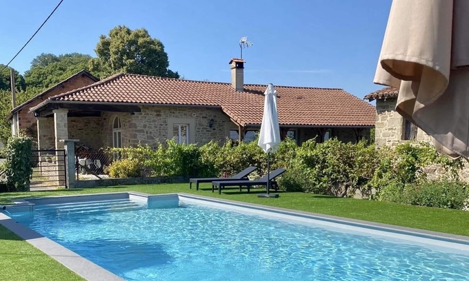 Viazac House | La Croix del Sol - 5 people - 9km from Figeac - shared pool