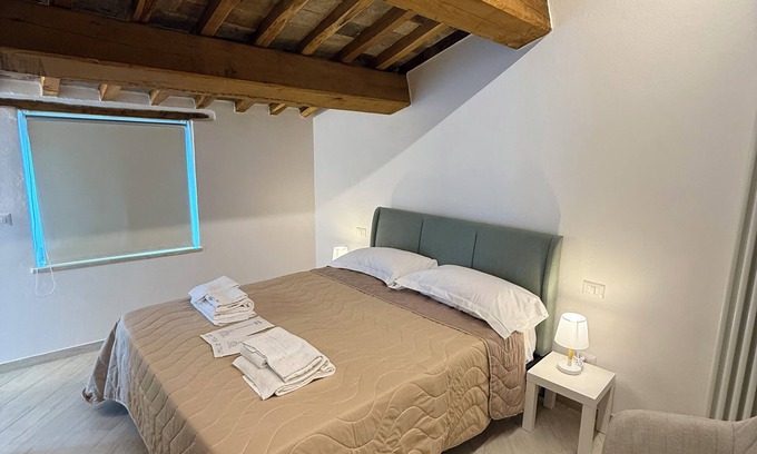 Montalcino House | La Dimora di Roberta is located within walking distance of the Fortress and the historic center.