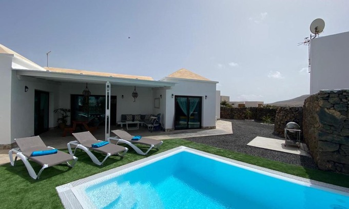 La Oliva Villa | LA ERA 1