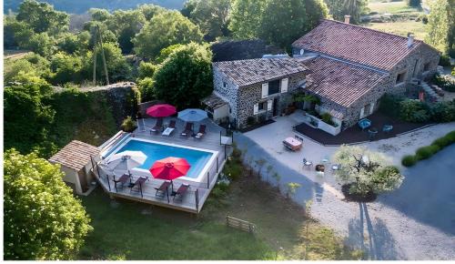 Saint-Pons Bed & Breakfast | La Ferme De Mon Grand-père