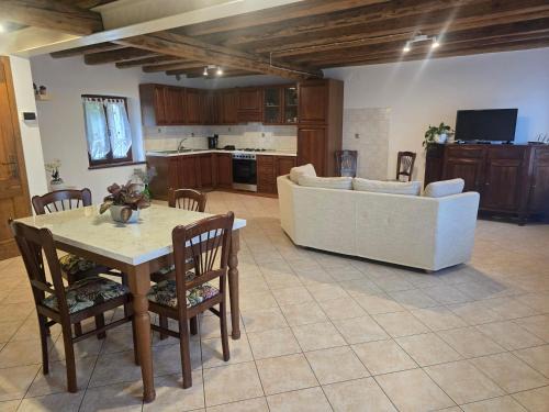 Vittorio Veneto Apartment | La Finestra sul Mondo