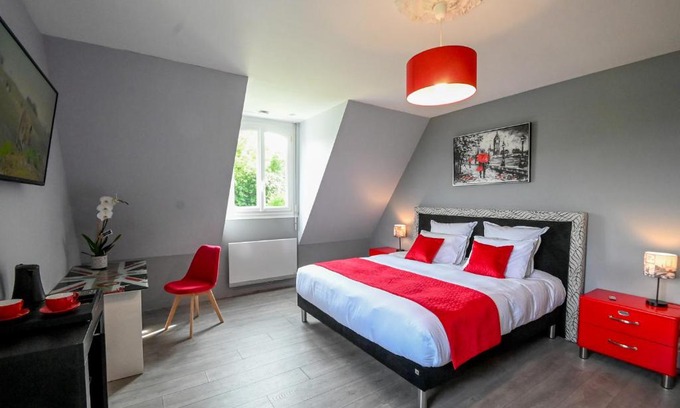 Tessy-sur-Vire Bed & Breakfast | La Fontaine Dort