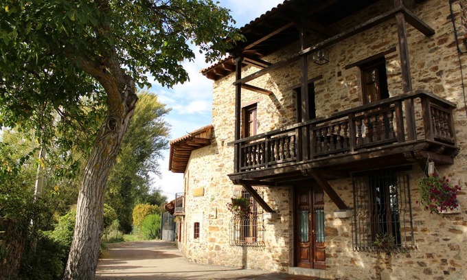 Santa Maria de Ordas Cottage | La Forqueta - house for 6 people