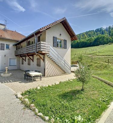 Gerland Apartment | La Grimaudière, calme, campagne, animaux acceptés