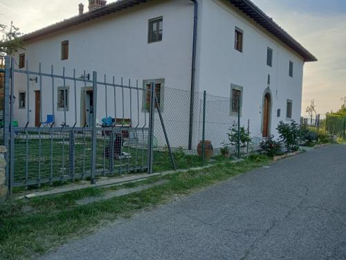 Borgo San Lorenzo Apartment | La Guardia