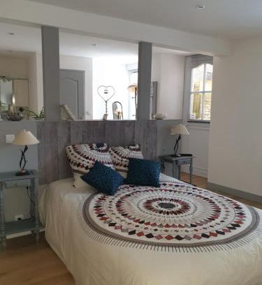 Javrezac Bed & Breakfast | La jolie chambre