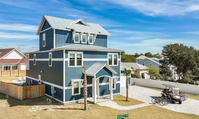 Seacrest House | La Joya Azul