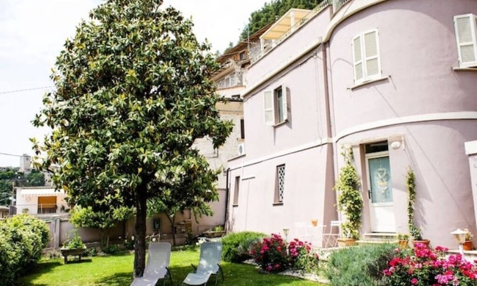 Arrone Apartment | La Magnolia Apartments as at home