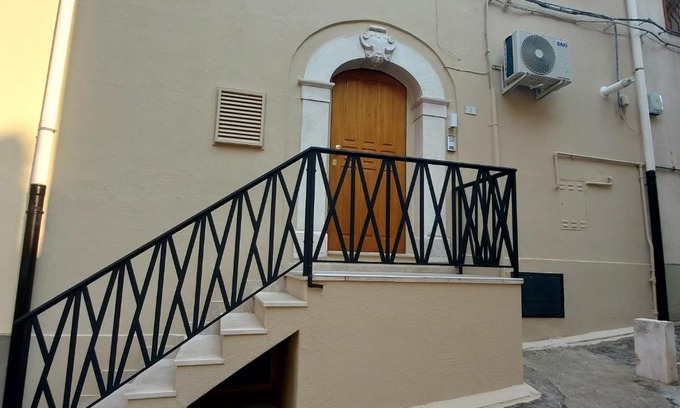 Lavello Apartment | La Maison d'Annette