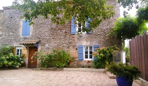 Soturac House | La maison d'iréne