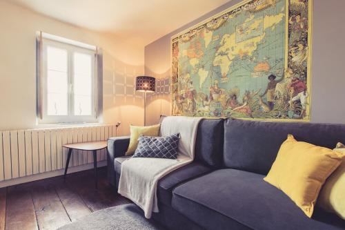 Poitiers Apartment | La Maison de la Liberté Studio Jules Verne