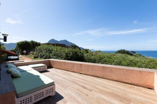 Osani House | La Maison de Mammò