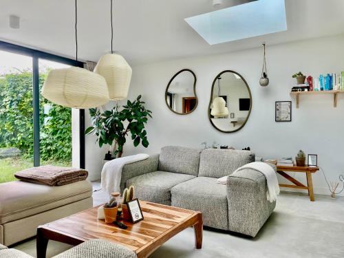 Saint-Come-de-Fresne House | La Maison Rose - Côté Terre by Melrose