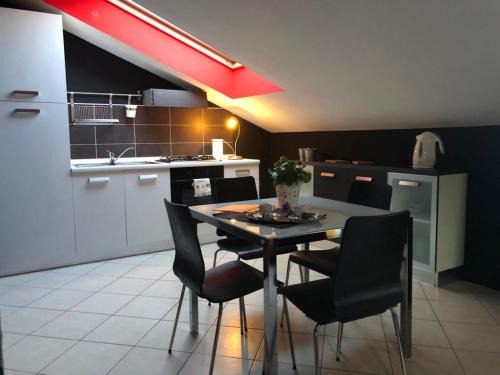 Asti Apartment | La mansarda
