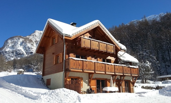 Orcieres Ski Chalet | La Marmotte (6 pers) private jacuzzi and sauna