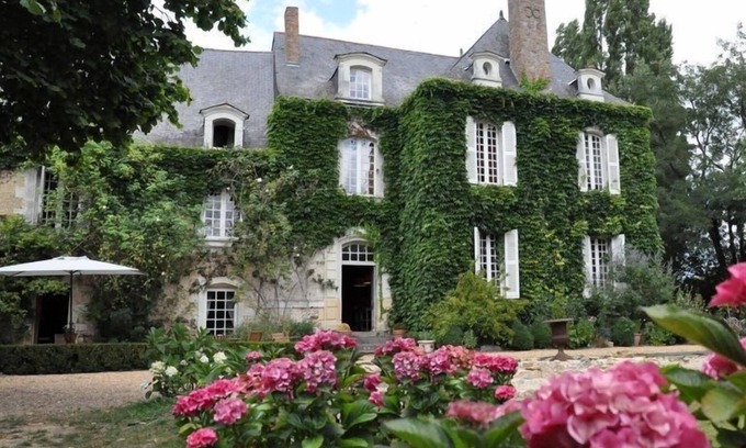 Cheffes House | La Marronnière