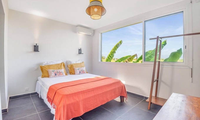 Les Mangles Villa | La "mer de Canne" Villa Standing Evasion Ivoire 2. Avec sa Piscine et son SPA !