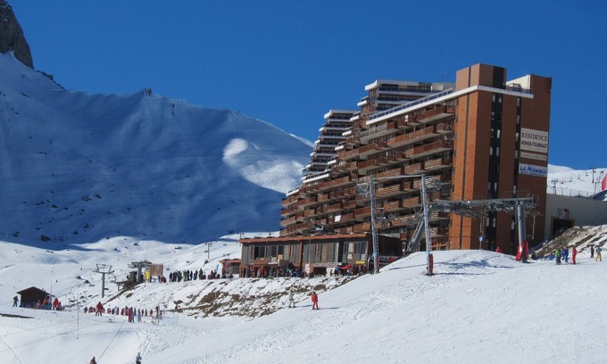 Bagneres-de-Bigorre Apartment | La Mongie Tourmalet at the foot of the slopes; sleeps 5/7/balcony/indoor parking